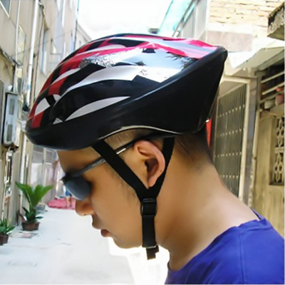 山地超轻自行车保护头盔山地车安全帽一体成型骑行头盔男女通用