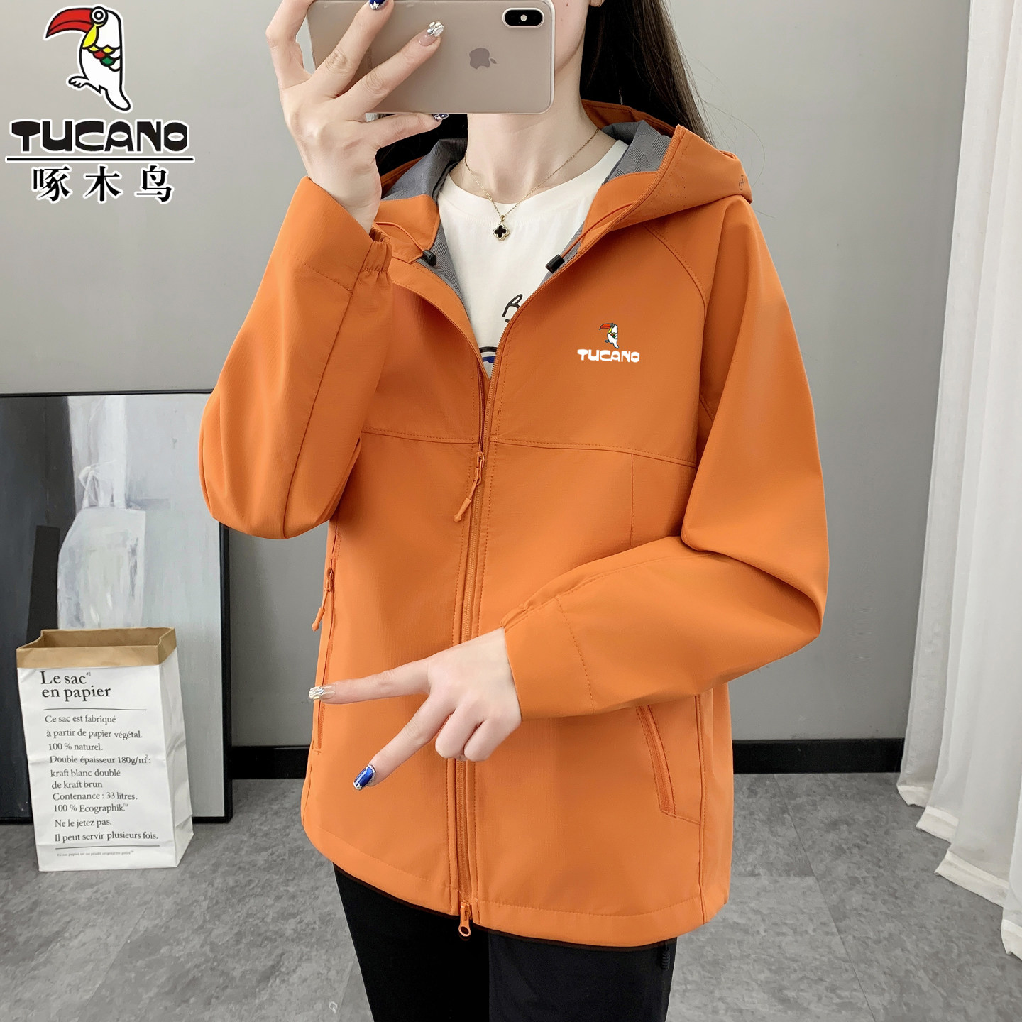 啄木鸟户外软壳冲锋衣女春秋季防风防泼水透气情侣款登山夹克外套