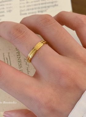 Basstudio 简约磨砂满天星素圈戒指钛钢镀18k金高级感叠戴食指戒