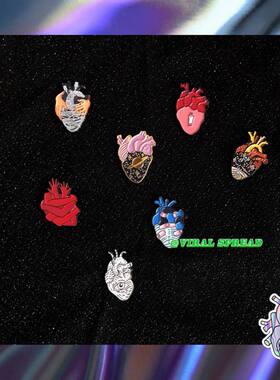 VIRAL SPREAD 奇趣恶搞心脏胸针 恶趣味土酷包包胸针衣服别针