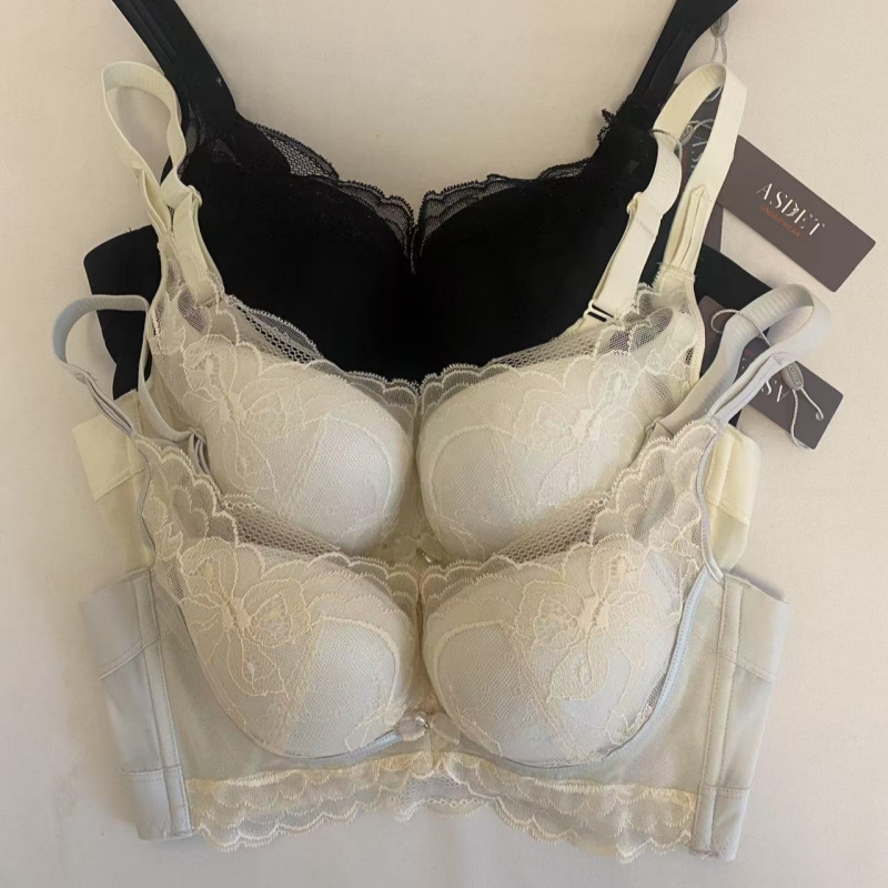 小胸聚拢收副乳薄模杯软钢圈文胸