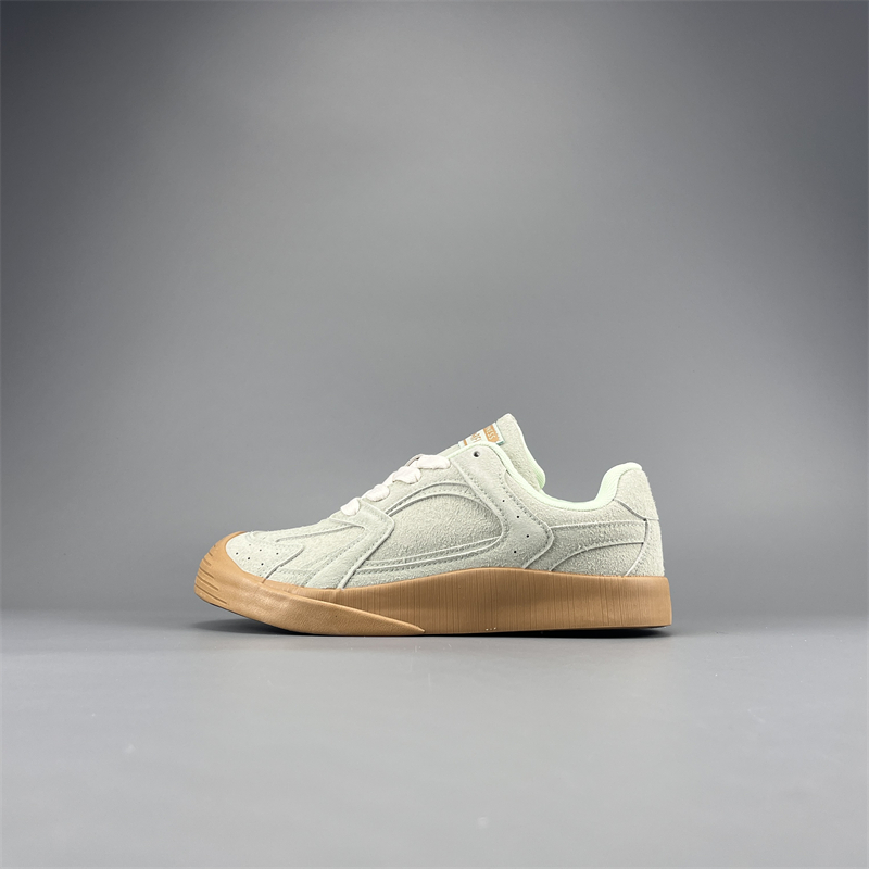 学生运动滑板鞋情侣2025新款潮流百搭小众原创休闲德训鞋透气舒适