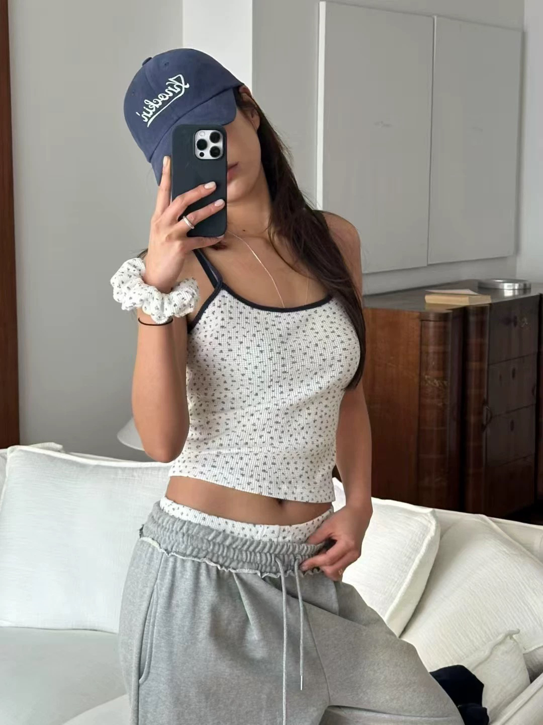 现108pound 韩国东大门2025春夏小碎花修身显瘦百搭吊带背心