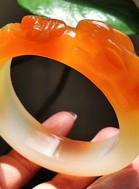 玛瑙印象 前途似锦 天然稀有马红玛瑙雕刻手镯生肖兔子手镯精工62