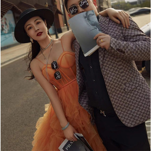 影楼主题服装彩色婚纱2024新款街拍外景旅拍写真主题简约彩纱礼服