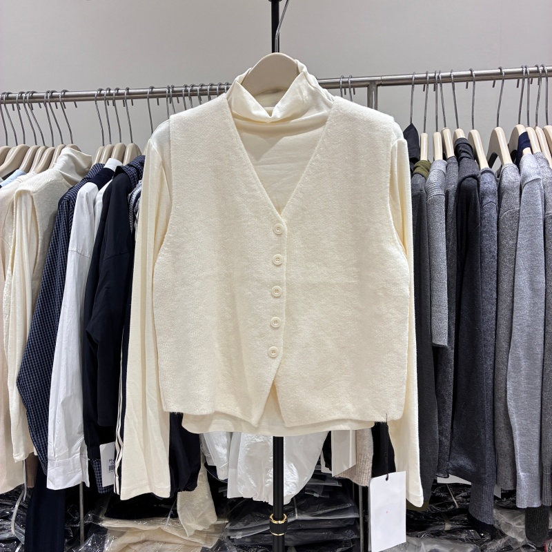 欧洲站2025秋冬时尚半高领长袖打底T恤+针织开衫背心两件套女5610