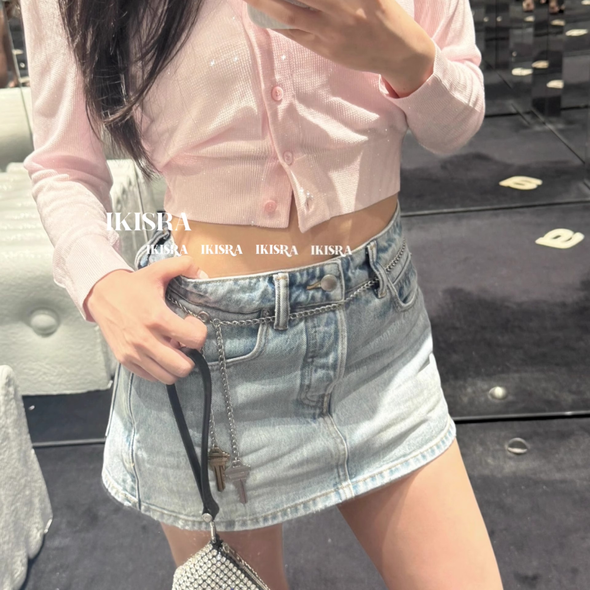 显瘦辣妹钥匙牛仔裙女包臂短裙