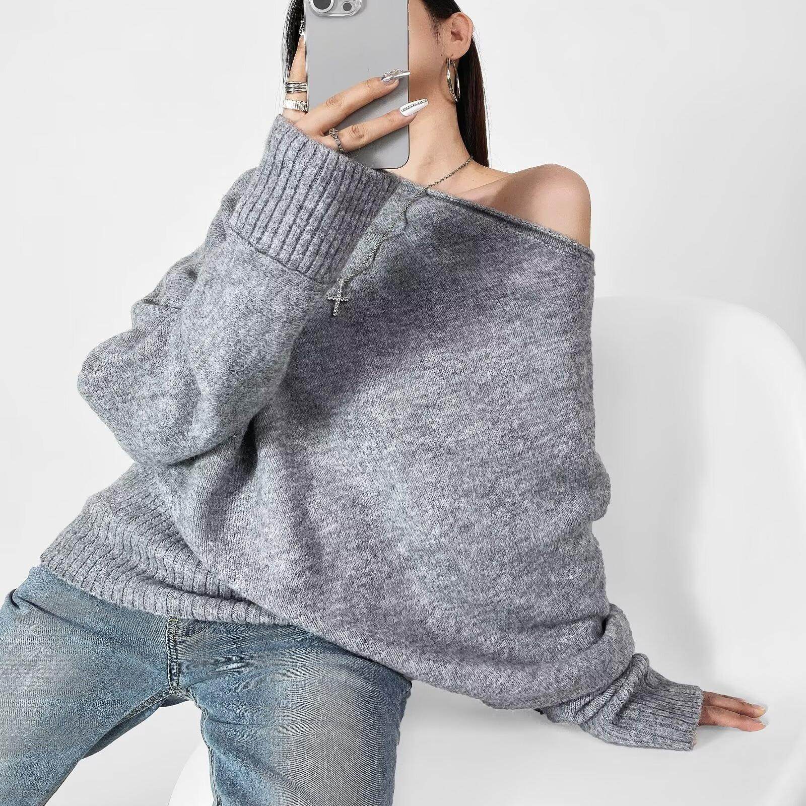 KEYANKETIAN 2309 斜肩一字领设计感宽松蝙蝠袖毛衣中长款针织衫