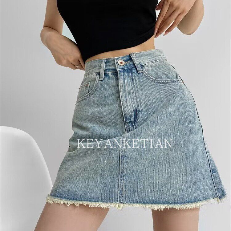 KEYANKETIAN 8934 浅蓝色高腰牛仔半身裙复古风修身显瘦毛边a字裙