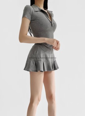 KEYANKETIAN 15681567 纯欲风辣妹翻领短袖T恤女荷叶边半身裙套装
