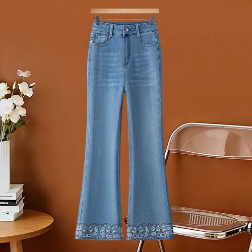 国风刺绣微喇牛仔裤女2026新款