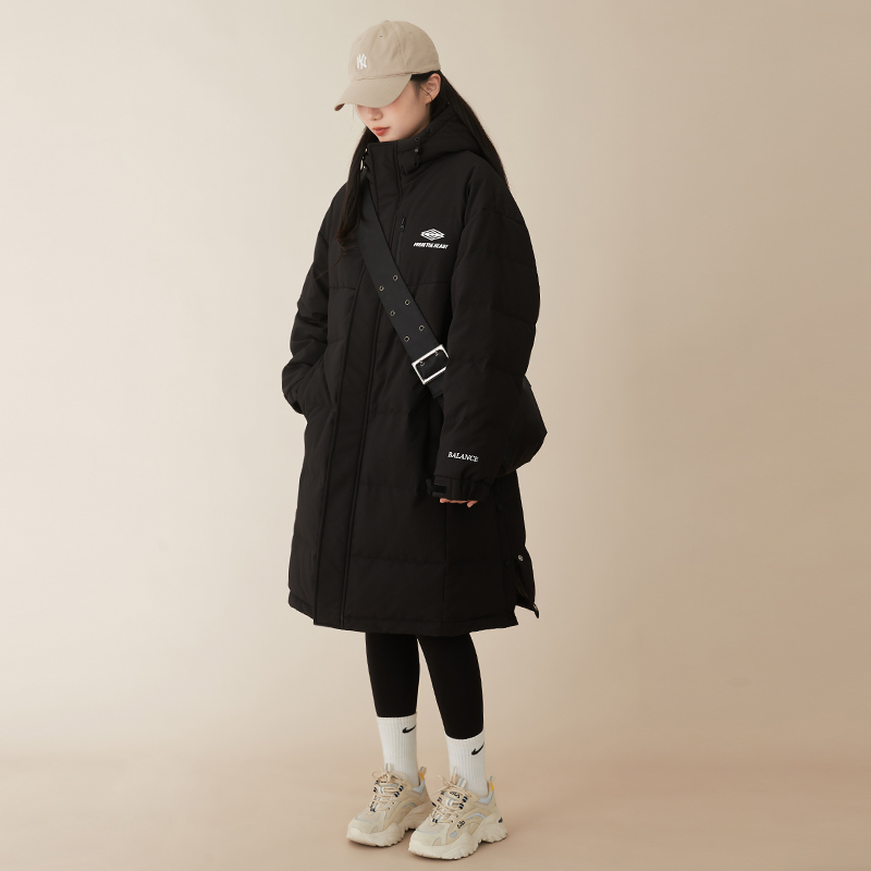 90绒长款过膝休闲加厚羽绒服女冬季新款白色黑色连帽防风保暖外套