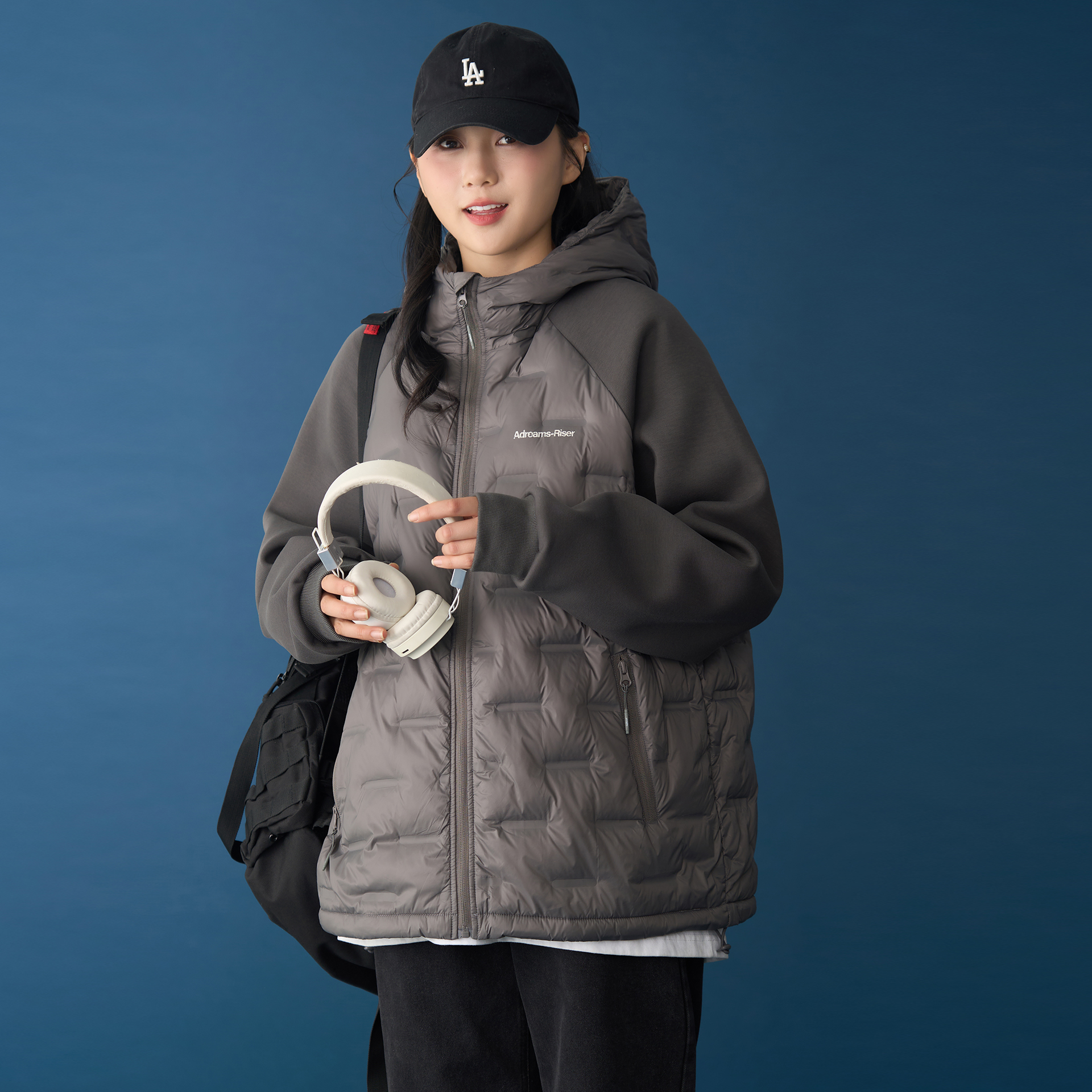 插肩袖拼接轻薄羽绒服女2025冬季新款中性连帽宽松薄款羽绒衫外套