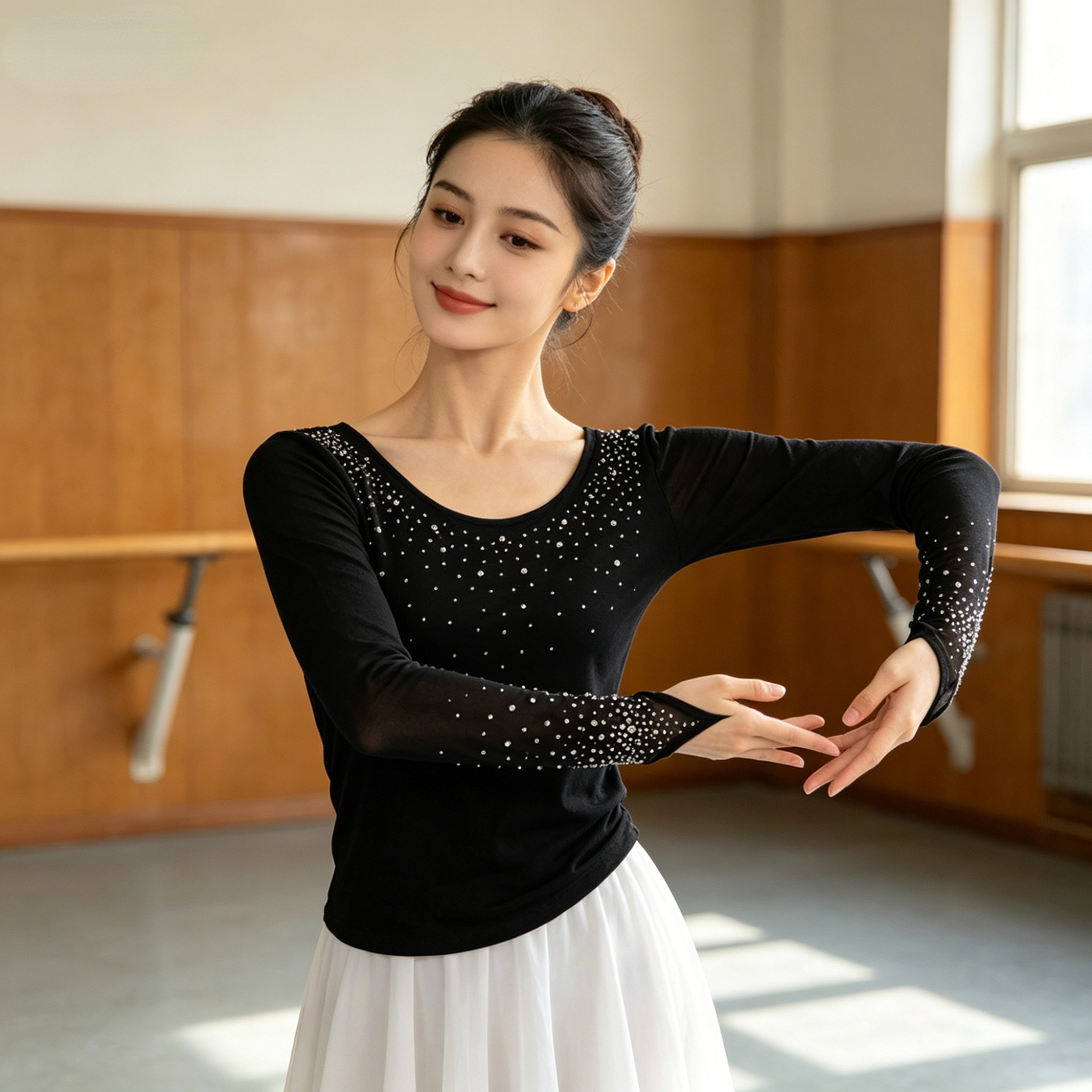 天山美翼新款新疆舞古典民族舞蹈练功服基训纱衣黑色烫钻网纱上衣