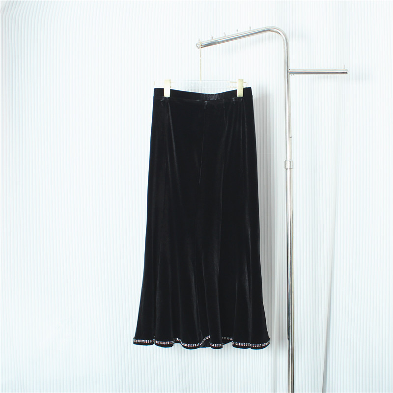 2025秋冬丝绒半身垂感裙中长款直筒开叉下摆钉珠a字包臀裙鱼尾裙