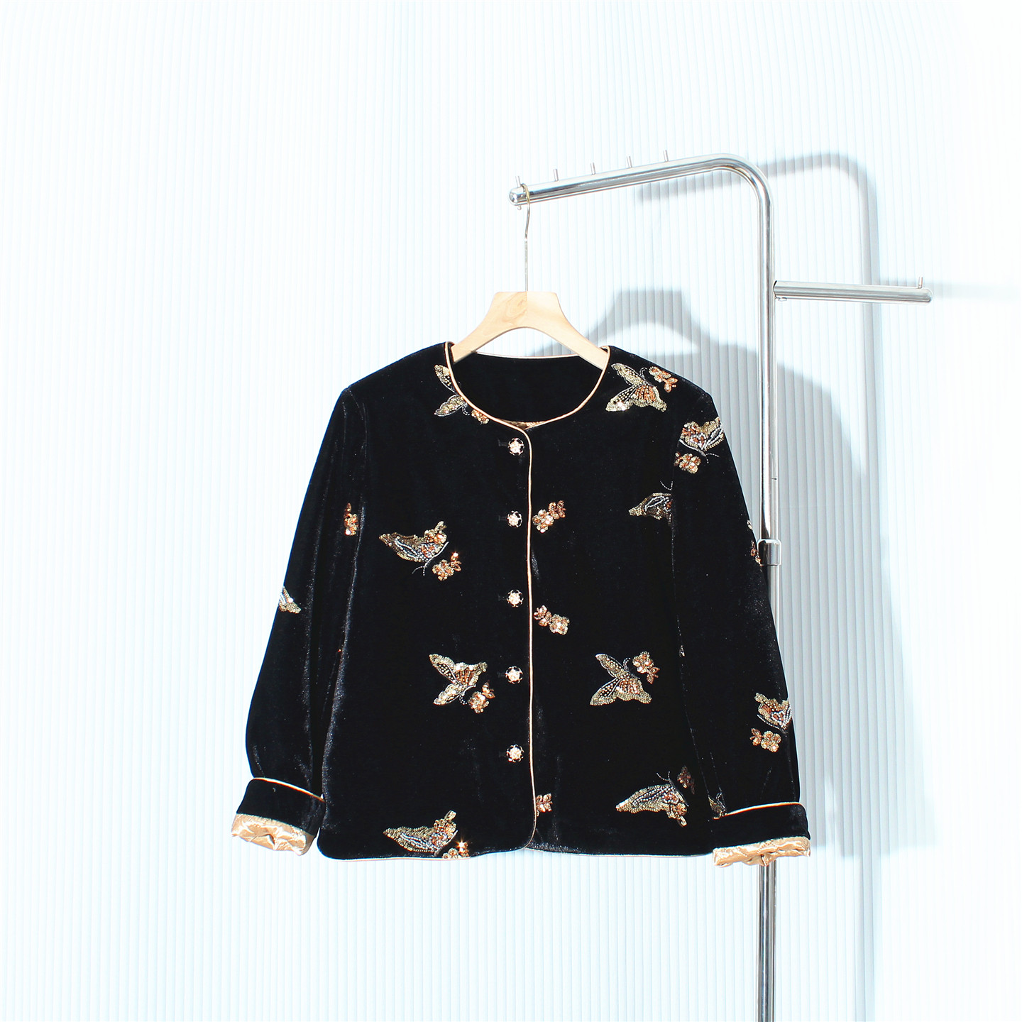 代工厂推荐！法柜！蝴蝶钉珠丝绒棉服外套女冬季夹棉上衣大码女装