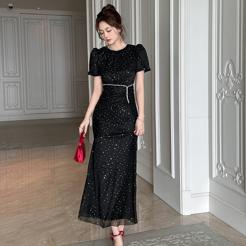 粉色鱼尾订婚晚礼服裙女2026夏季新款法式高腰长款连衣裙