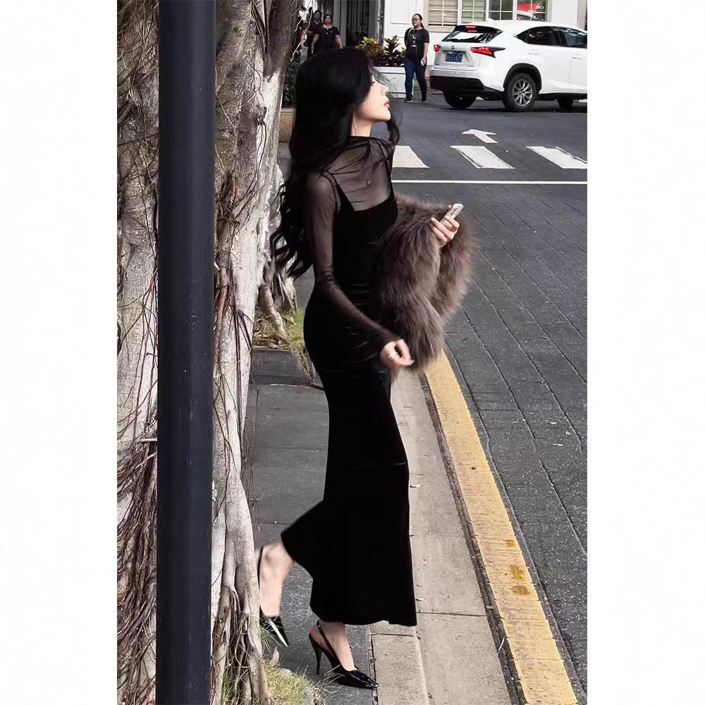 秋冬季法式气质女装高级感绝美长裙赫本风高端黑色丝绒连衣裙子