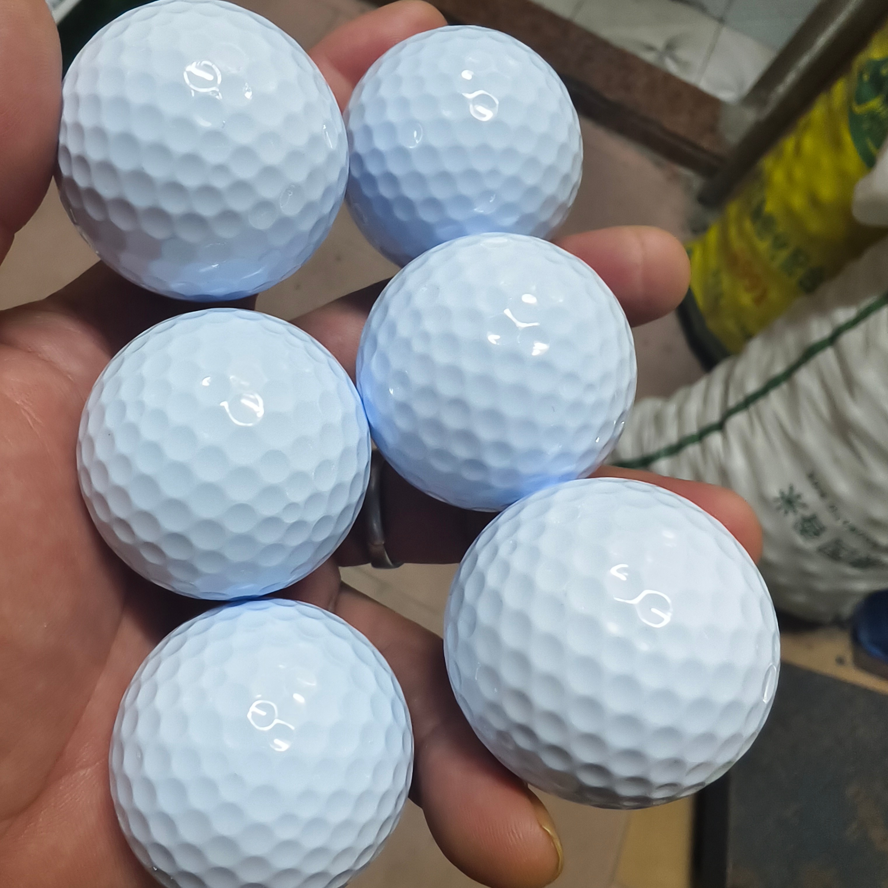 全新白色特价清货双层比赛球练习球彩色golf非二手包邮50颗