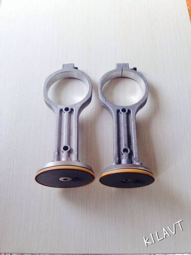 100%官方正品！假一罚十！与其它杂牌产品的主要区别在于：采用优质特殊铝材、通过先进的压铸设备、加工中心设备、自动工装加工工，工艺水平高，确保其加工精度高，因连杆为静音无油机泵头核心配件，产品还经过时效性处理，强度高、韧性强、连杆往复运动中耐垫不变形，不摆动不振动，经久耐用，非一般厂家普通配件。