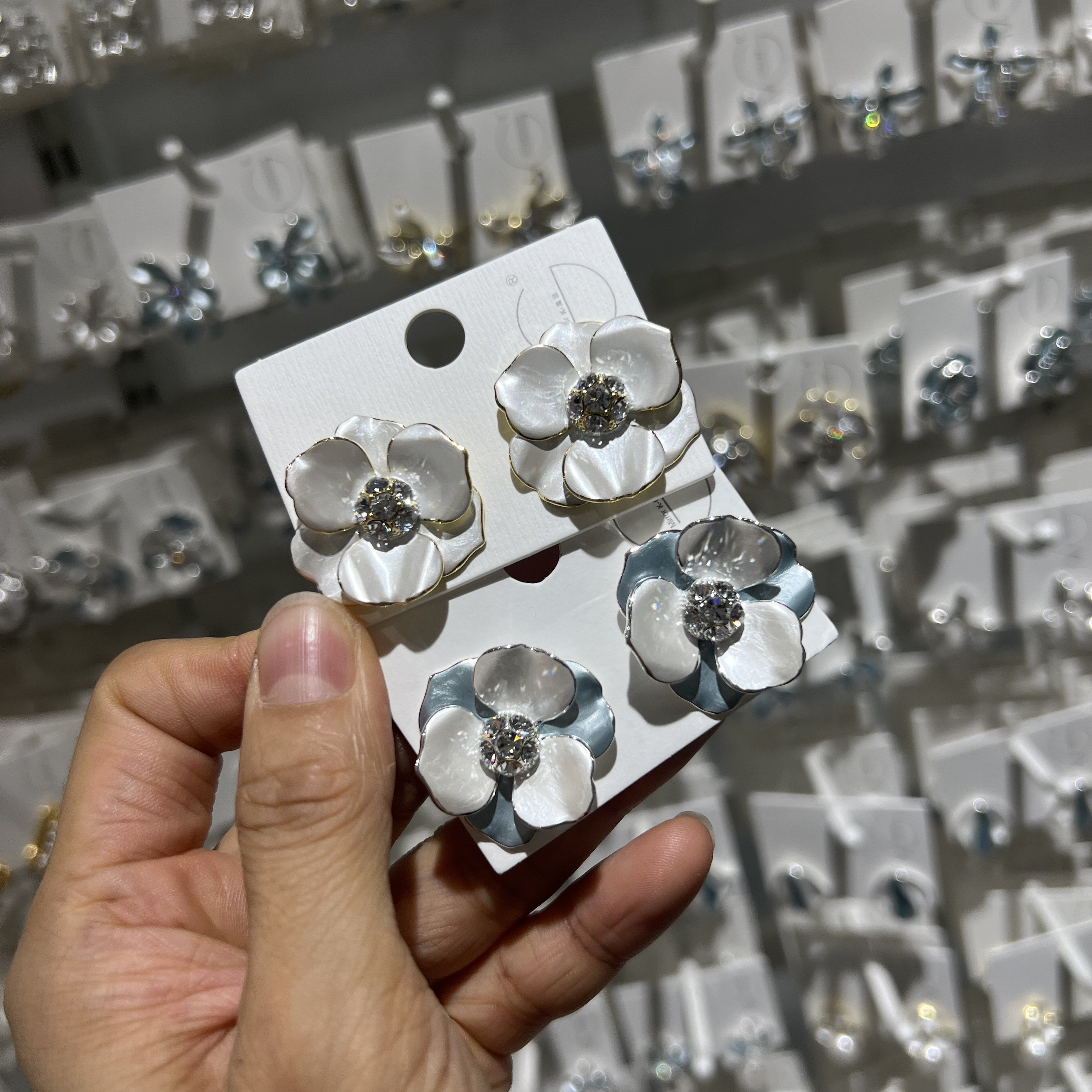 2026新款时尚气质百搭滴油花朵耳钉通勤精致简约轻奢高级个性耳环,饰品/流行首饰/时尚饰品新,耳环,淘宝优惠券,粉丝福利购,淘宝优惠卷