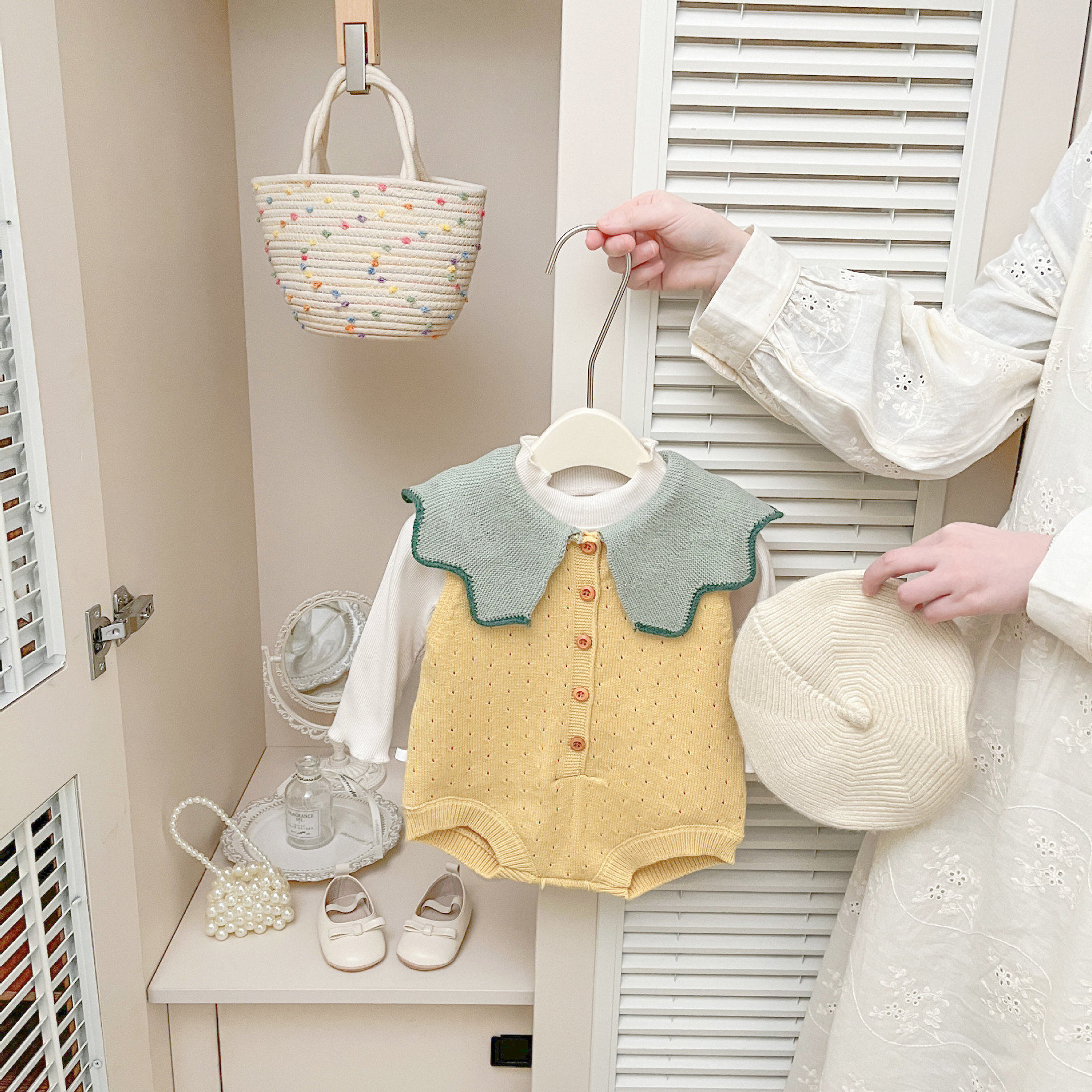 新生婴幼儿春季针织连体哈衣小月龄宝宝可爱无袖包屁爬服满月百天