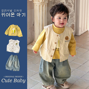 男童卡通马甲套装春装2026新款童装宝宝休闲打底衫牛仔裤三件套潮