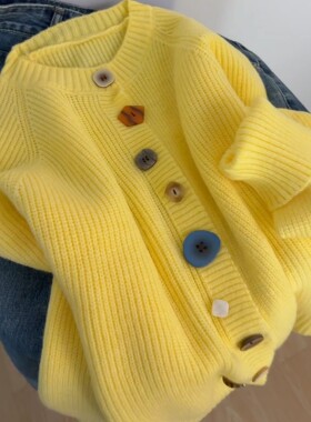 黄色不规则纽扣圆领设计长袖女2025秋冬上新款时尚减龄大码毛衣潮