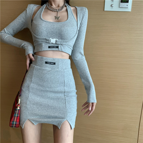 Real price real shot hanging neck slim body exposed navel sling + high waisted cloth half skirt + anti wrinkle coat women's suit