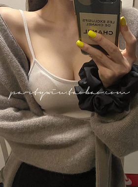 本期醉值得收藏！韩国新款好看小姐姐纯色百搭打底背心吊带27310