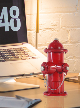 复古金属消防栓储蓄罐家庭装饰的微型雕像，适用于客厅的创意礼品