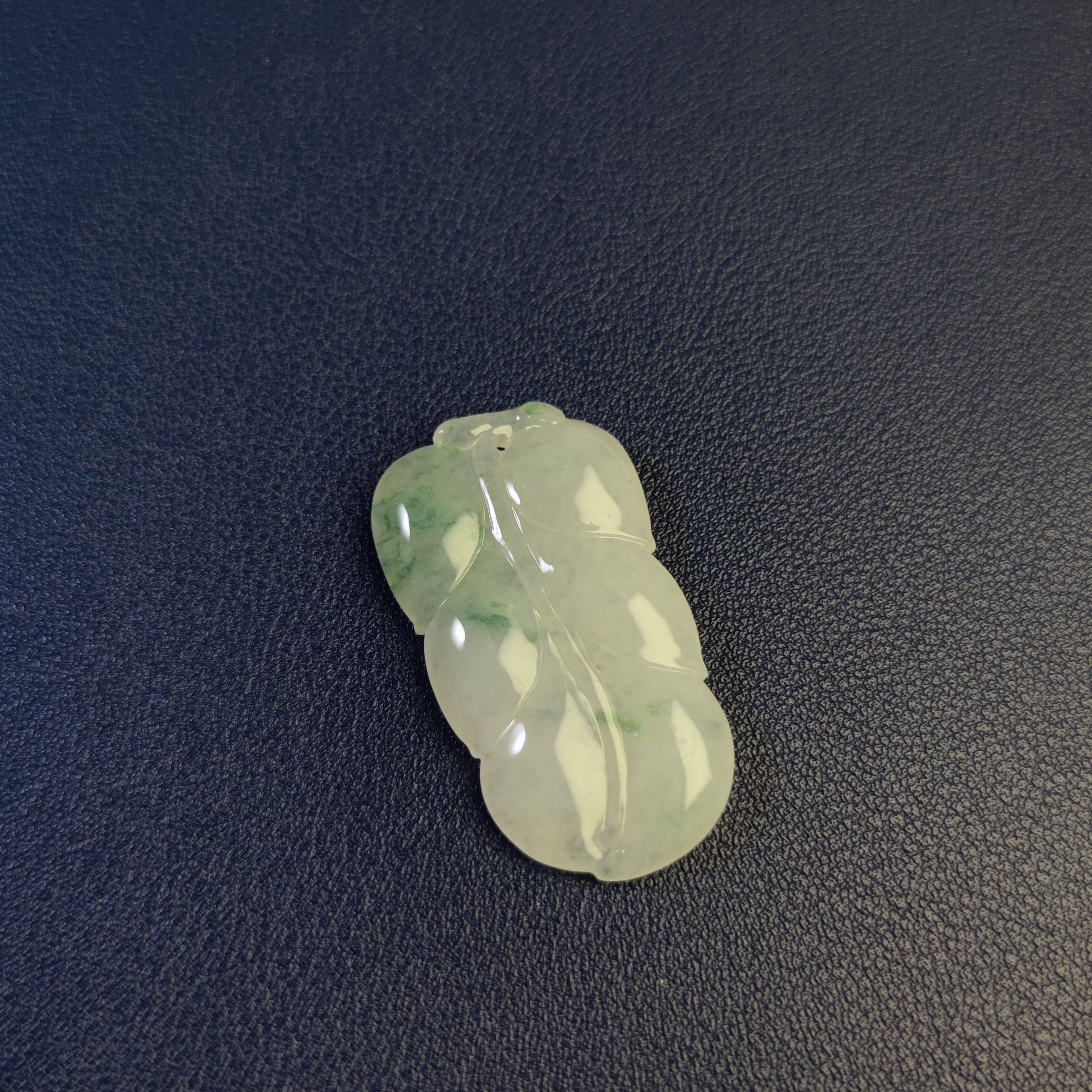 缅甸天然翡翠A货糯化起冰飘花叶子吊坠挂件带证书