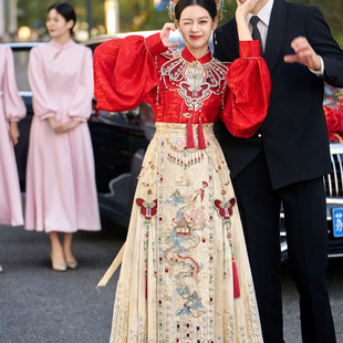 倒叙秀禾服明制汉服新中式马面裙定婚结婚礼服新中式中国风出租
