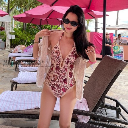 爆款澳洲小众复古印花辣妹深V连体泳衣女 高级感刺绣海岛度假泳装