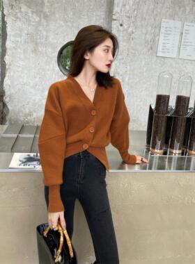 SWHP 正品现货 厚实气质V领蝙蝠袖针织毛衣开衫早春上衣外套