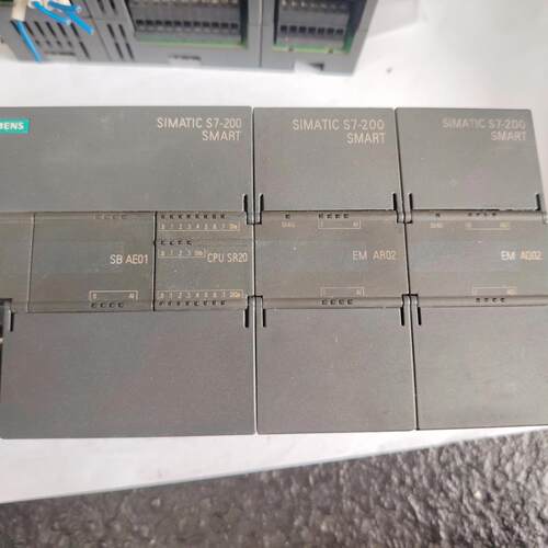 CPU SR20 SB AE01 EM AR02 EM AQ02 plc可编程工控模块议价维修