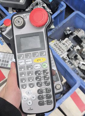 MP7/8E3P4电装机器人示教器工业自动化控制配件议价维修
