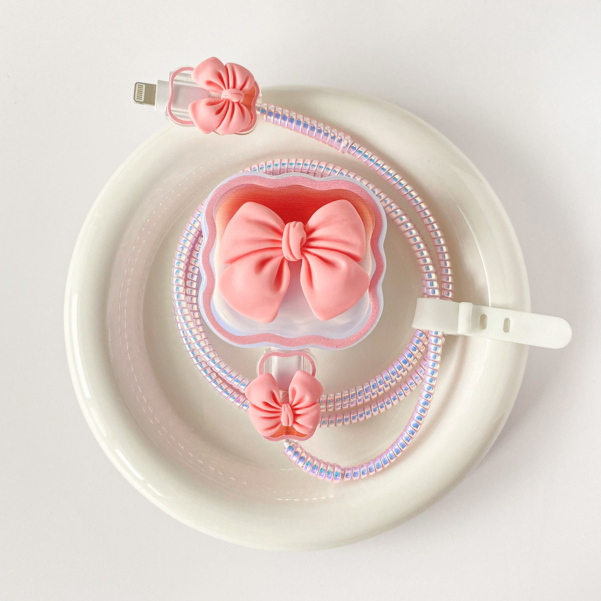 适用于iphone14/13/12数据线保护壳套装苹果20w英规