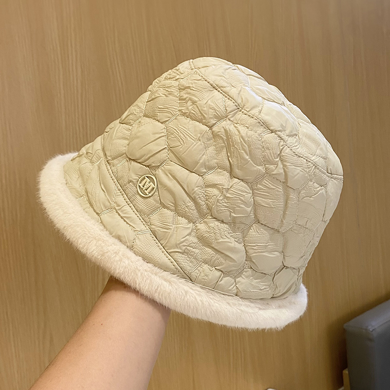 韩版毛绒边保暖盆帽女秋冬显脸小