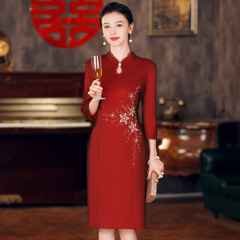高端喜婆婆婚宴装春秋新款连衣裙结婚母亲旗袍新郎妈妈婚礼服高贵