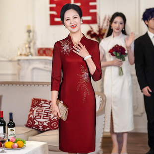 小个子妈妈喜服婚宴气质喜婆婆婚宴装 酒红色丈母娘旗袍 改良时尚
