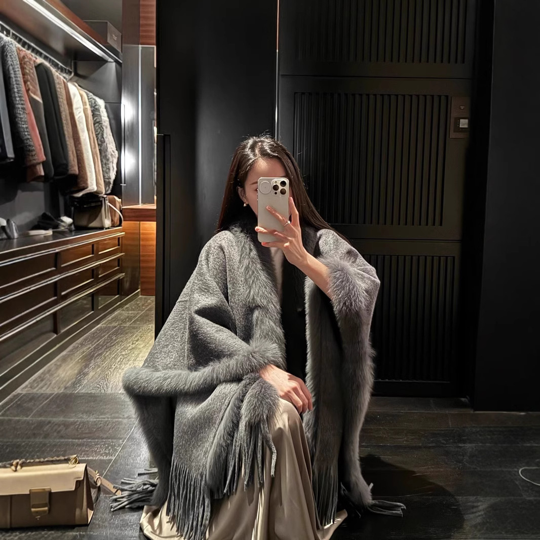 狐狸毛流苏披肩皮草外套双面羊毛斗篷大衣女秋冬高级感2024新款