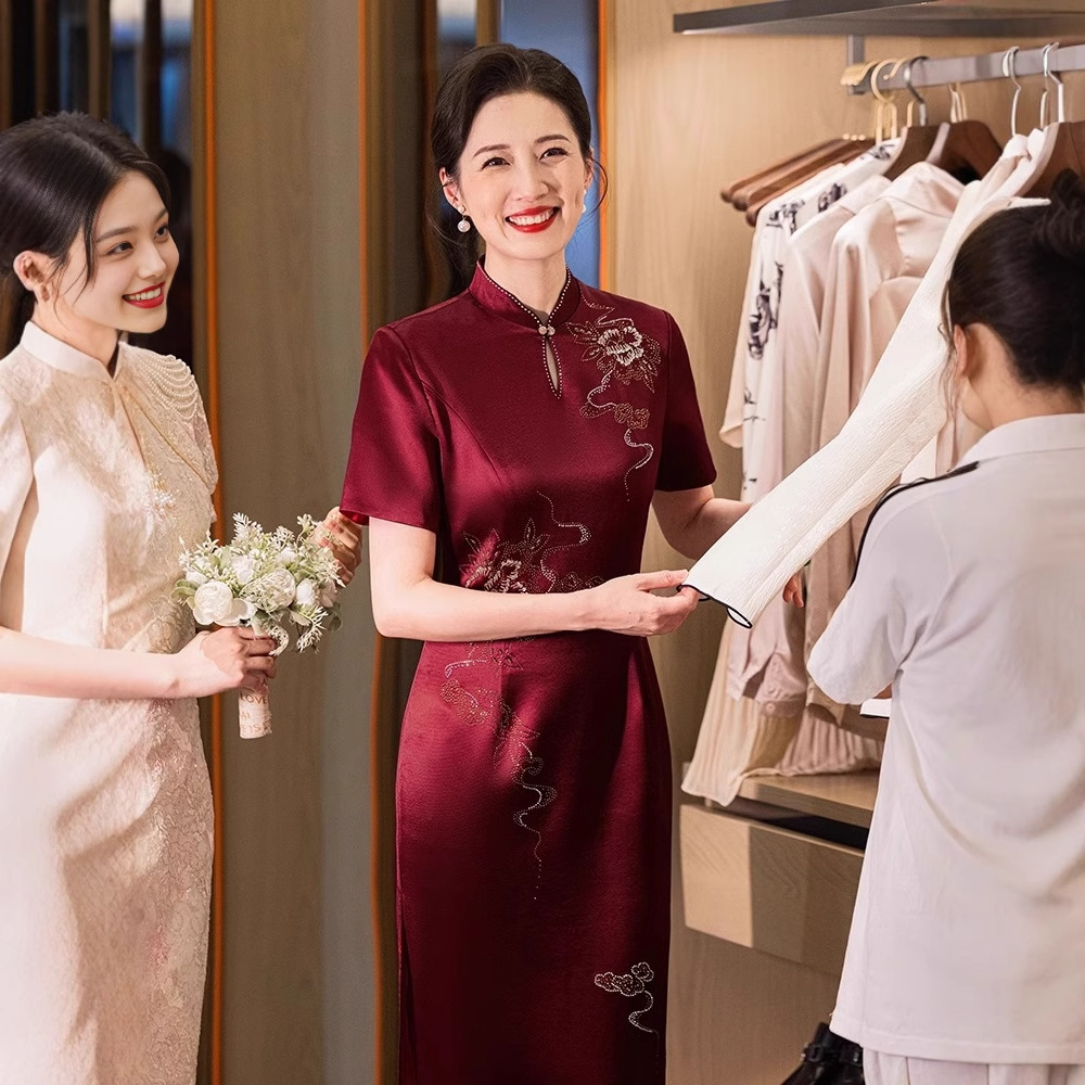 大牌新式婚礼妈妈装旗袍优雅大气