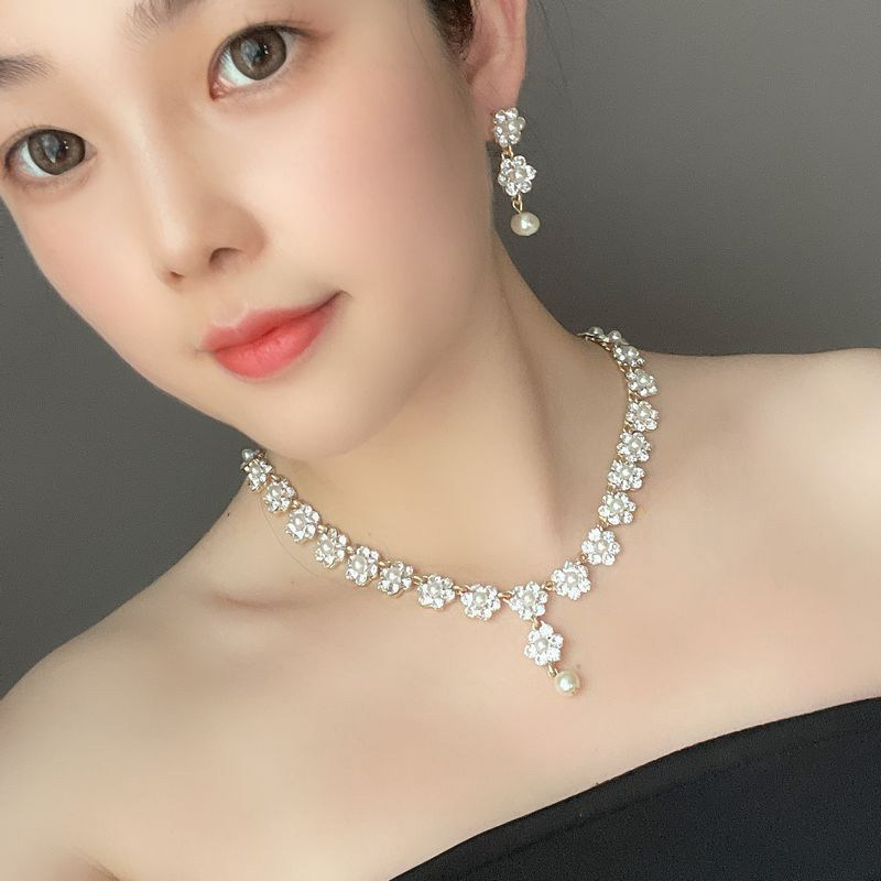 日韩花卉女式爆款欧美珍珠项链