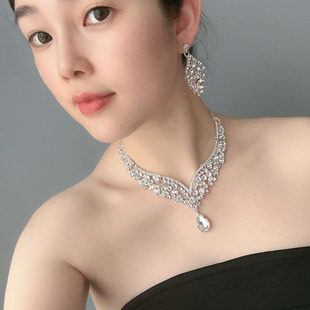 歐美熱銷鋅合金鑲嵌白色水鉆金屬項(xiàng)鏈耳環(huán)套裝 女飾品首飾網(wǎng)紅拍攝