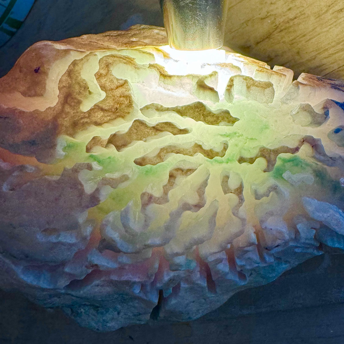 瑜瑾缅甸天然翡翠原石 老木那包浆皮 冰种飘花 春带彩手镯料 T147