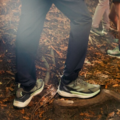 户外防水透湿透汽运动登山徒步鞋