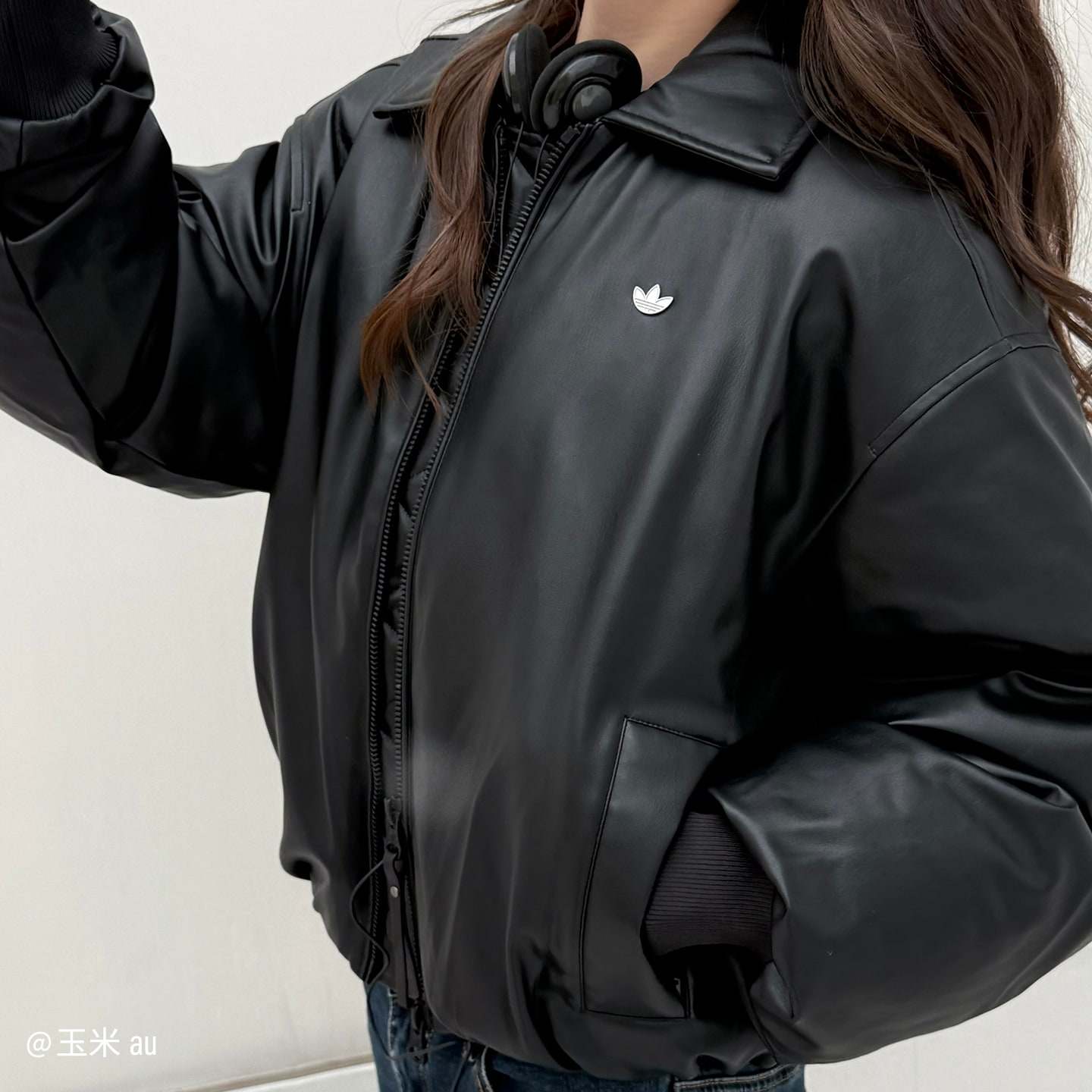 Adidas/阿迪达斯正品三叶草女士运动翻领保暖复古羽绒服KC2647