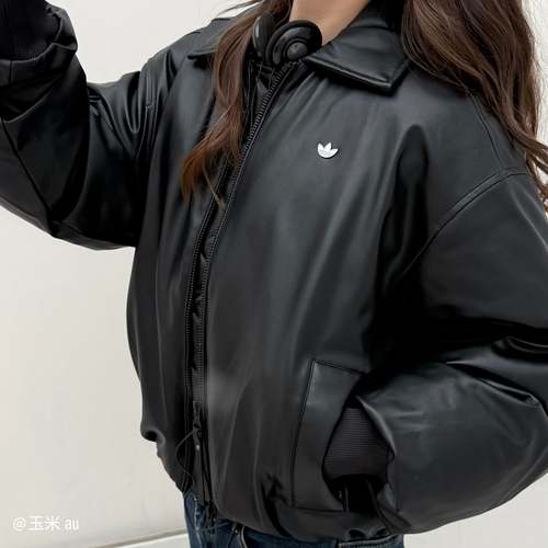 Adidas/阿迪达斯正品三叶草女士运动翻领保暖复古羽绒服KC2647