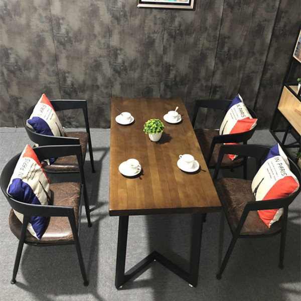 复古工业风清吧烧烤餐桌椅咖啡厅奶茶店酒吧主题餐厅铁艺桌椅组合